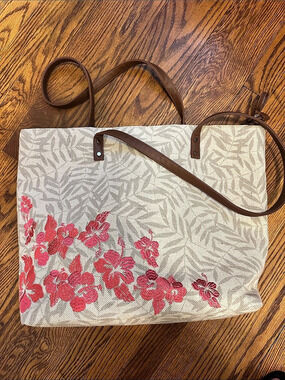 Floral Tote in Tan & Coral